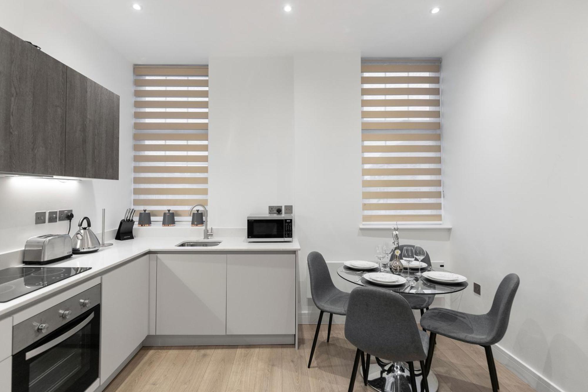 Welcoming And Spacious Apartment- Excellent Location Apartamento